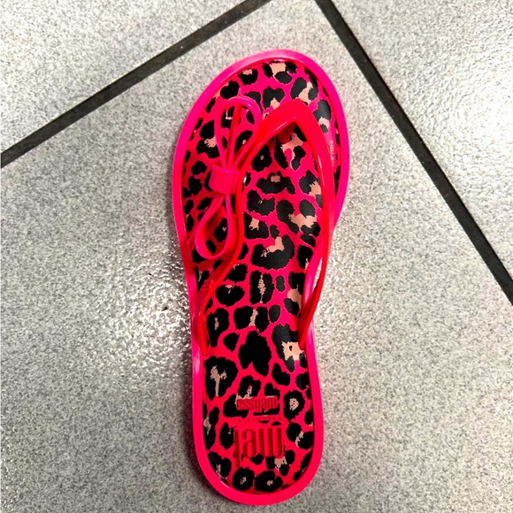 New - Picture 1 of 1